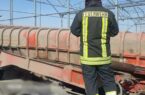 مرگ دلخراش کارگر گلخانه بر اثر واژگونی یک دستگاه تریلر کامیون در اردبیل