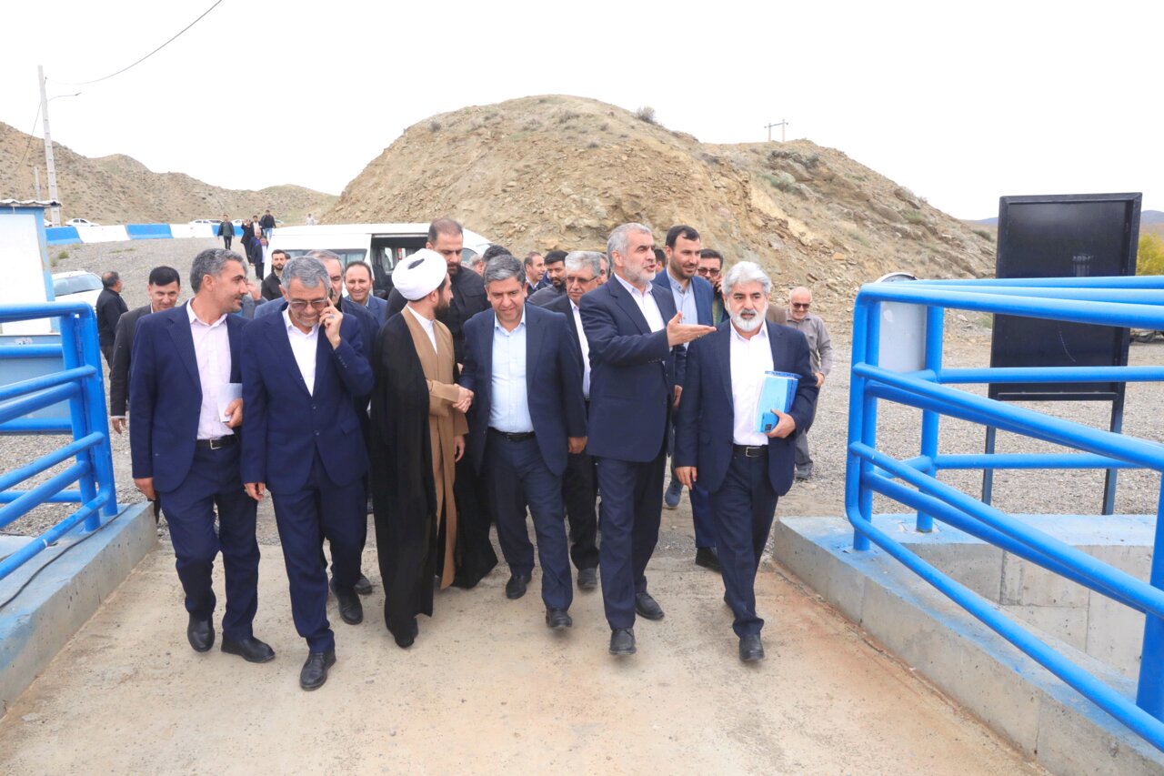 بازدید نایب رئیس مجلس و مجمع نمایندگان استان از سد انحرافی تولان