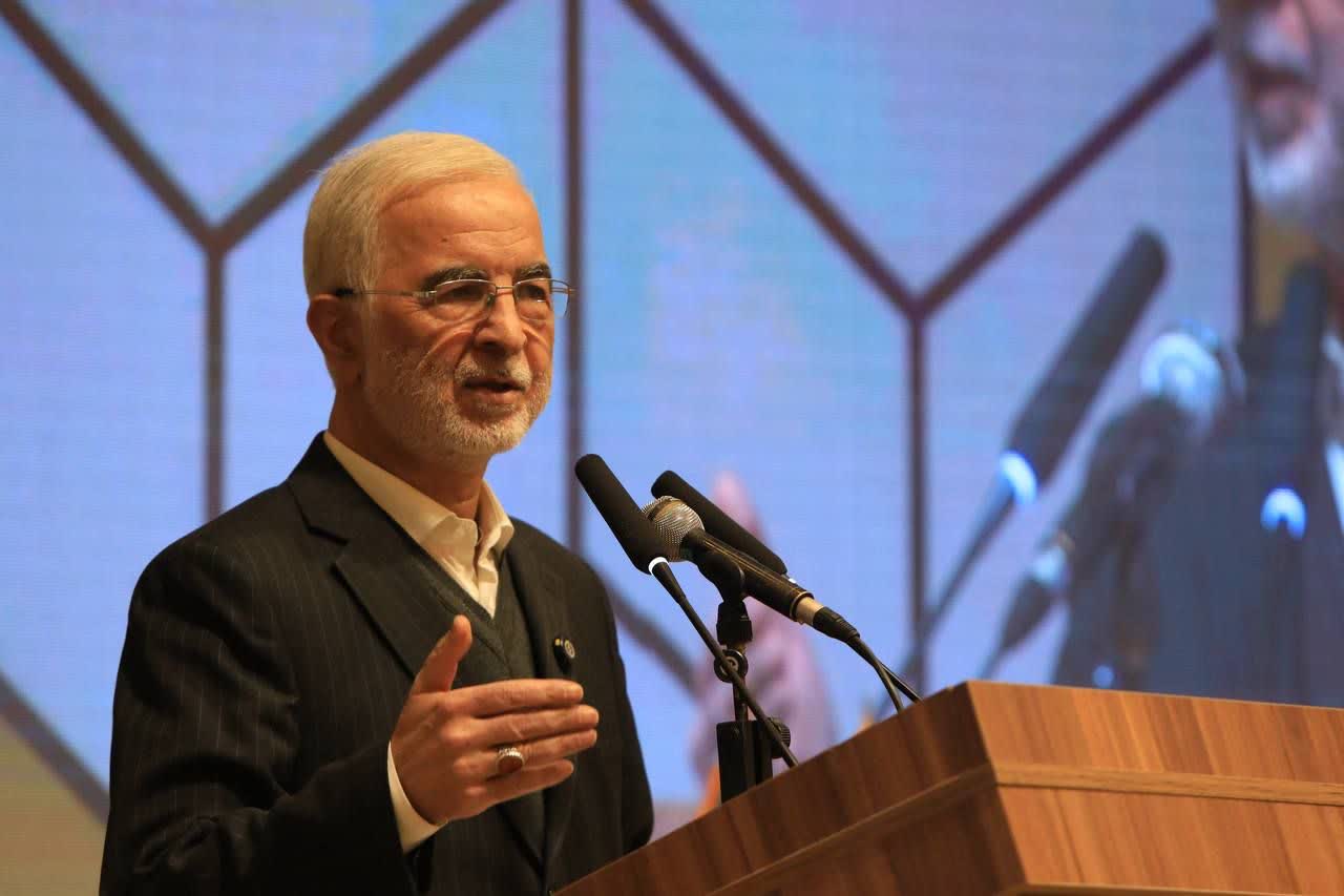 یکی از مهم‌ترین شاخص‌های ارزیابی استانداران ایجاد بسترهای تولید در استان‌ها است