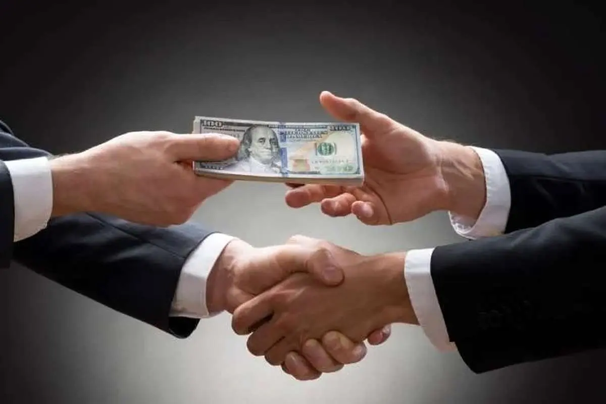 پایان سودجویی با نام قاضی؛ وکیل کارچاق‌کن در اردبیل دستگیر شد